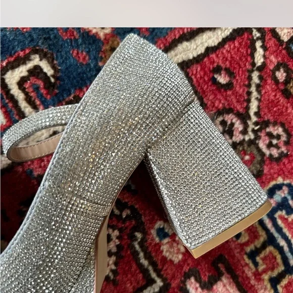 Gorgeous Sparkly Platform Mary Jane Heels - Picture 3 of 6